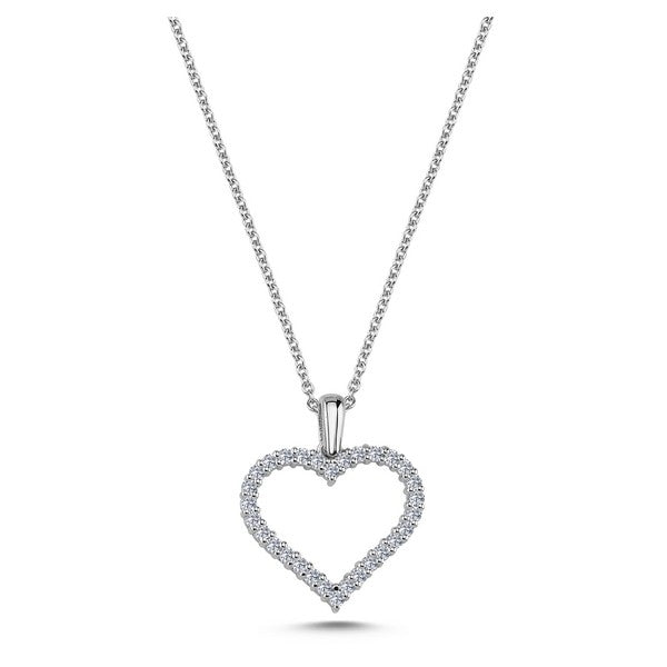 Nuran hjertevedhæng i 14 kt hvidguld med 0,30 ct diamanter og sølv venezia kæde 45 cm.